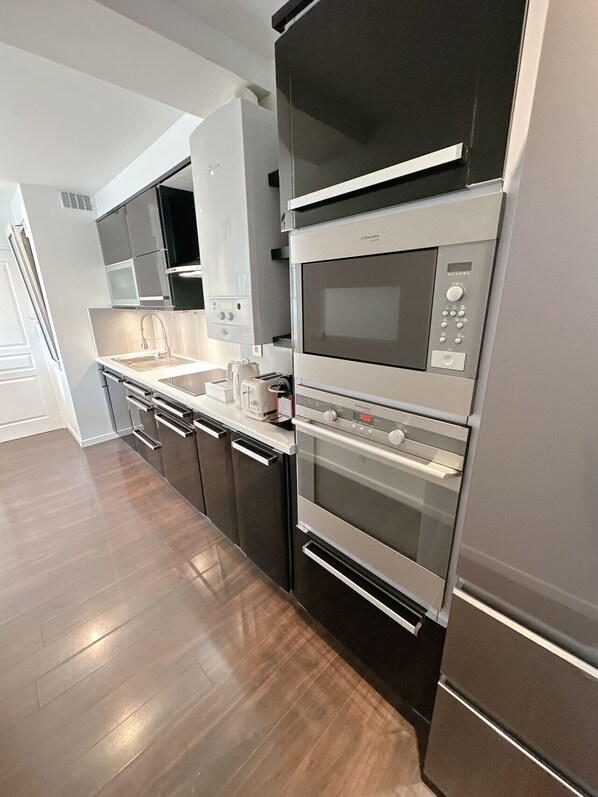 Private kitchen - Appartement Paris Centre, Canal Saint Martin (Paris)