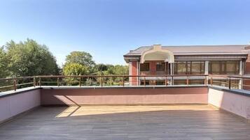 Standard Studio | Terrace/patio