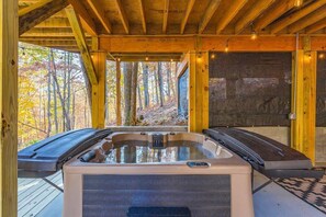 Unclassified image, 2 of 58, button