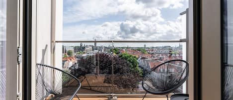 Appartement, balcon, vue sur la ville | Terrasse/patio