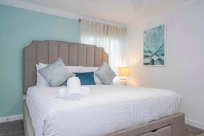 5 Schlafzimmer, Bügeleisen/Bügelbrett, WLAN, Bettwäsche