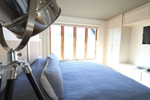 2 habitaciones, escritorio, wifi y ropa de cama 