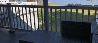 A Peaceful Waterfront Escape | La Perle du Lac