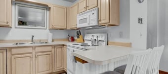 Pine Meadow Retreat S