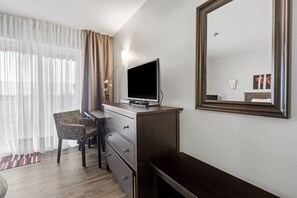 Standard Single Room | Television - Restauparc Motel (Casselman)