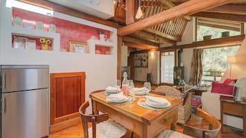 Appartement Standard, plusieurs chambres, cÎté montagne (Romito Lodge Apartment Mountain) | Salle à manger