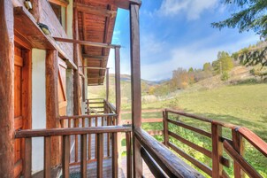 标准公寓, 多间卧室, 山腰 (Romito Lodge Apartment Mountain) | 阳台