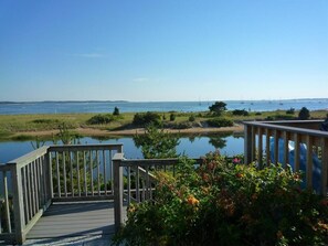 Property grounds - Waterfront Condo With Direct Beach Access On Lewis Bay (2330) (Yarmouth)