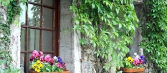 17th century renovated stone built farm house with private pool and garden