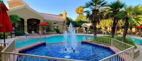 Huoneisto, 2 makuuhuonetta | Uima-allas | Lämmitetty uima-allas