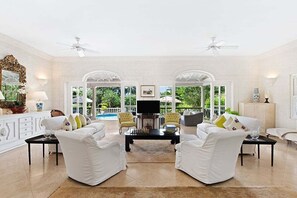 Living area - Sugar Hill - Firefly by Blue Sky Luxury (Holetown)