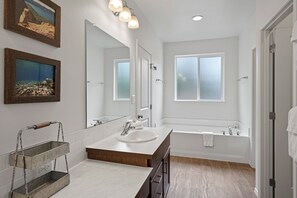 Maison, 4 chambres | Salle de bain | Serviettes fournies