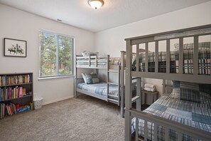 House, 4 Bedrooms | 4 bedrooms, free WiFi