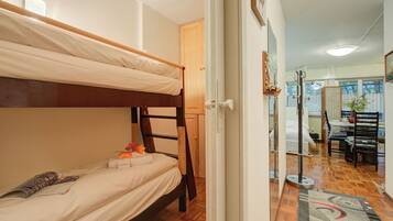 1 bedroom, WiFi, bed sheets