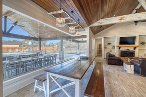 Outdoor dining - Whiskey Rio @ Frio Premier Rental Homes (Concan)