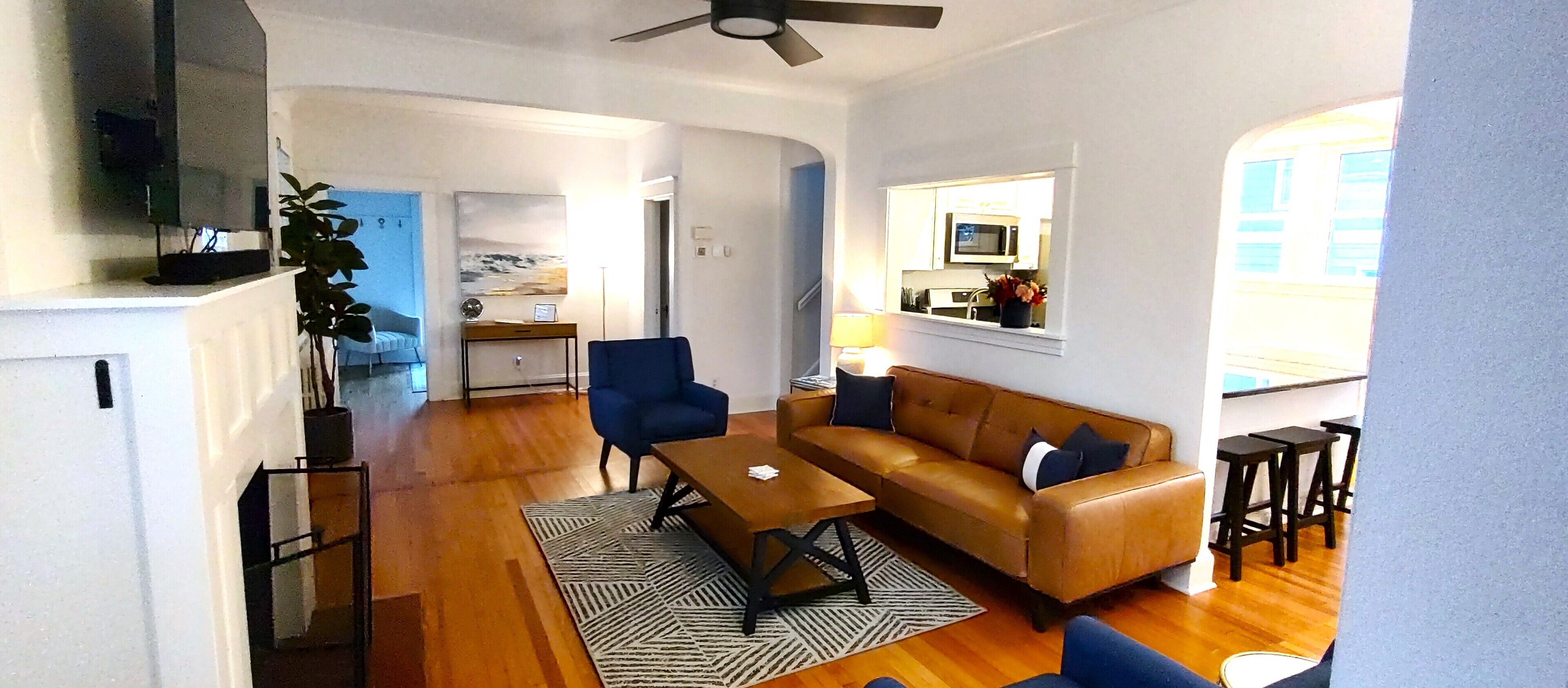 Eastport Oasis 4 BR 2 BA fully renovated home on quiet street with parking