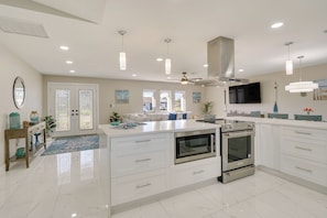 House (3 Bedrooms) | Interior - Screened Lanai w/ TV: Waterfront Cape Coral Home! (Cape Coral)