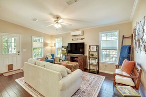 Interior - The Hammock Cottage w/ Fire Pit < 1 Mi to Beach! (Palm Coast)