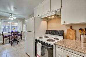 Microwave, oven, stovetop, dishwasher - Pet-friendly San Jose Vacation Rental w/ Patio! (San Jose)