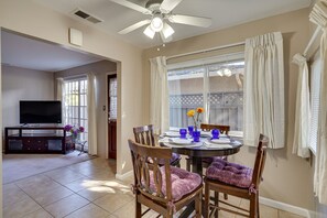 Dining - Pet-friendly San Jose Vacation Rental w/ Patio! (San Jose)