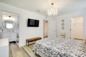 Room - St Augustine Home w/ Patio, 1 Mi to Downtown! (St. Augustine)