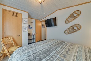 House (3 Bedrooms) | Interior - Northville Cabin With Fire Pit, 4 Mi to Boat Ramp! (Northville)