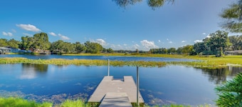 카약 & 자전거와 인버네스 호숫가 휴양지!