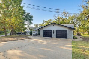 House (3 Bedrooms) | Interior - Private Boat Dock: Family-friendly Grove Getaway (Grove)