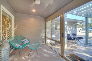 House (3 Bedrooms) | Interior - Private Boat Dock: Family-friendly Grove Getaway (Grove)