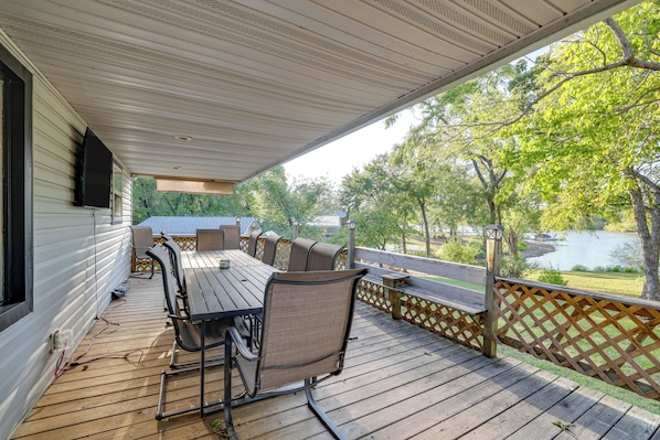 House (3 Bedrooms) | Outdoor dining - Private Boat Dock: Family-friendly Grove Getaway (Grove)