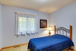 House (4 Bedrooms) | Interior - Family-friendly Home in Sturgeon Bay w/ Backyard (Sturgeon Bay)