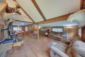House (4 Bedrooms) | Interior