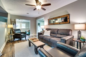 TV - Cotter Home With Gas Grill: Walk to White River! (Cotter)