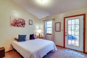 House (3 Bedrooms) | Interior - Burnside Resort Cabin w/ Hot Tub & Outdoor Spots! (Burnside)