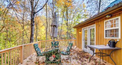 Burnside Resort Cabin w/ Hot Tub & Outdoor Spots!