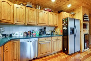 منزل (5 Bedrooms) | المنشأة من الداخل