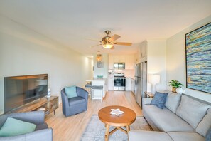 Apartment (2 Bedrooms) | Interior - Murrells Inlet Condo w/ Balcony & Pool: Near Pier! (Murrells Inlet)