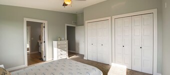 Views of Lewis & Clark Lake - Modern Apt w/ Deck