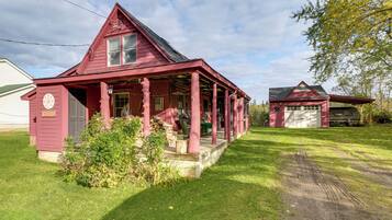 ุงูู
ูุดุฃุฉ ู
ู ุงูุฏุงุฎู