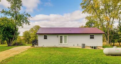Charming Rockland Retreat w/ Deck & Grill!