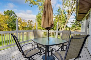 Interior - Charming Rockland Retreat w/ Deck & Grill! (Bangor)