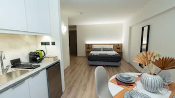 Deluxe Studio | Living area