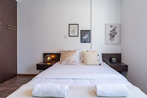 1 bedroom, iron/ironing board, free WiFi, bed sheets