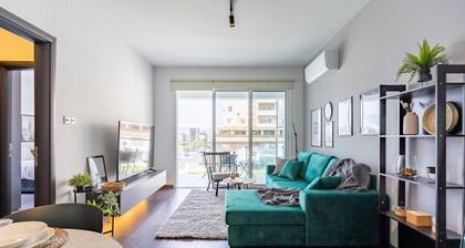 Harbor 103: Stylish 1-Bedroom Apartment in Larnaca