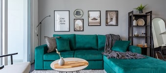 Harbor 103: Stylish 1-Bedroom Apartment in Larnaca