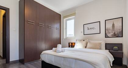 Harbor 103: Stylish 1-Bedroom Apartment in Larnaca