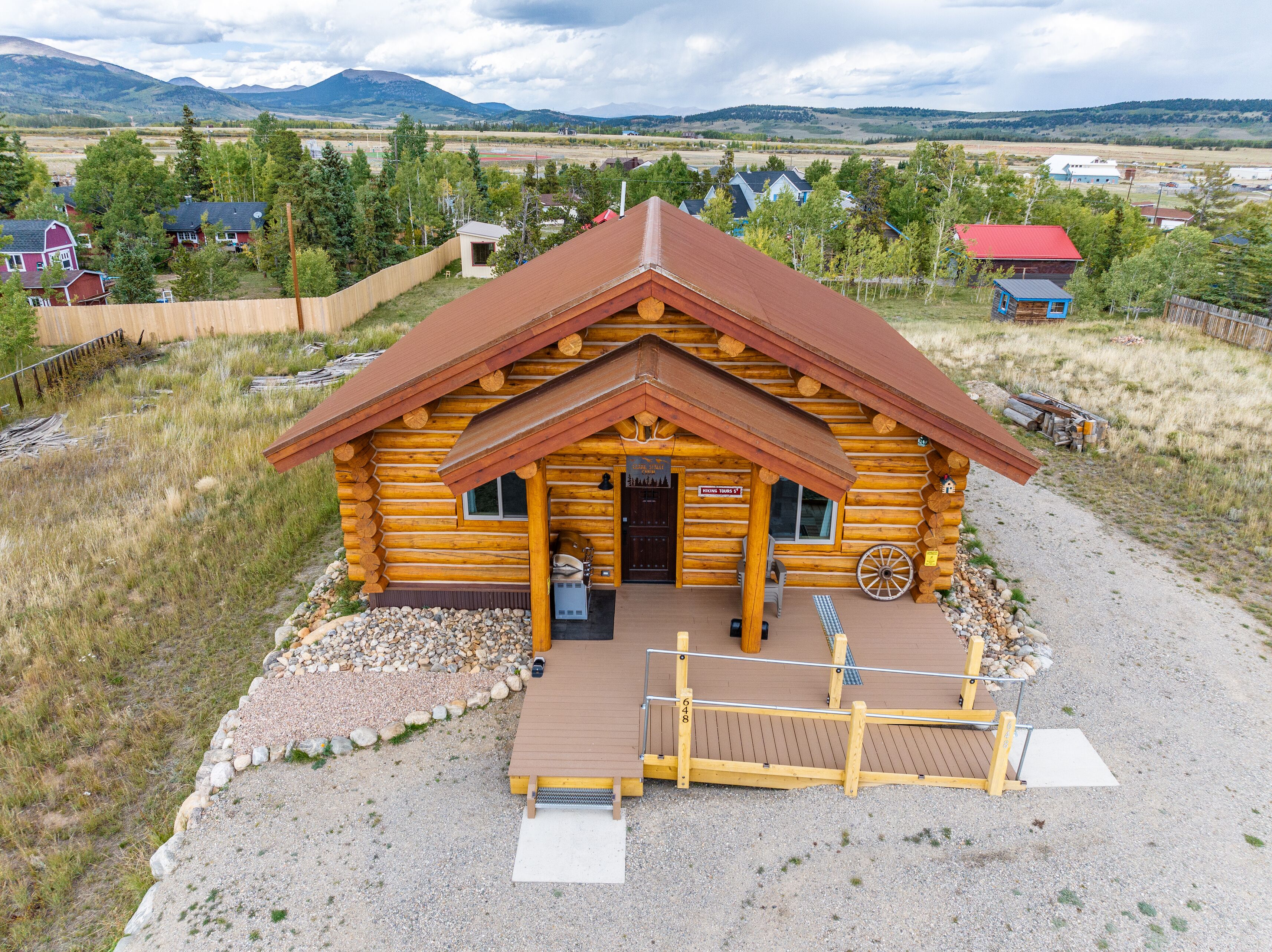 Cozy Authentic Fairplay Cabin, 30 min to Breck.