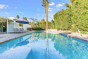 Beheizter Pool