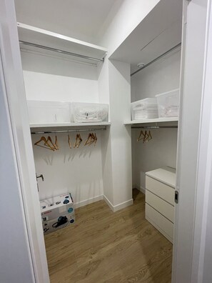 Interior - Renovated 50 sqm. apartment for students - S. Paolo - Rome 3 (Roma)