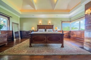 8 bedrooms, iron/ironing board, WiFi, bed sheets - Luxury eight Bedroom Home (Sleeps17) with views of Killarney Lakes and Mountains (Killarney)